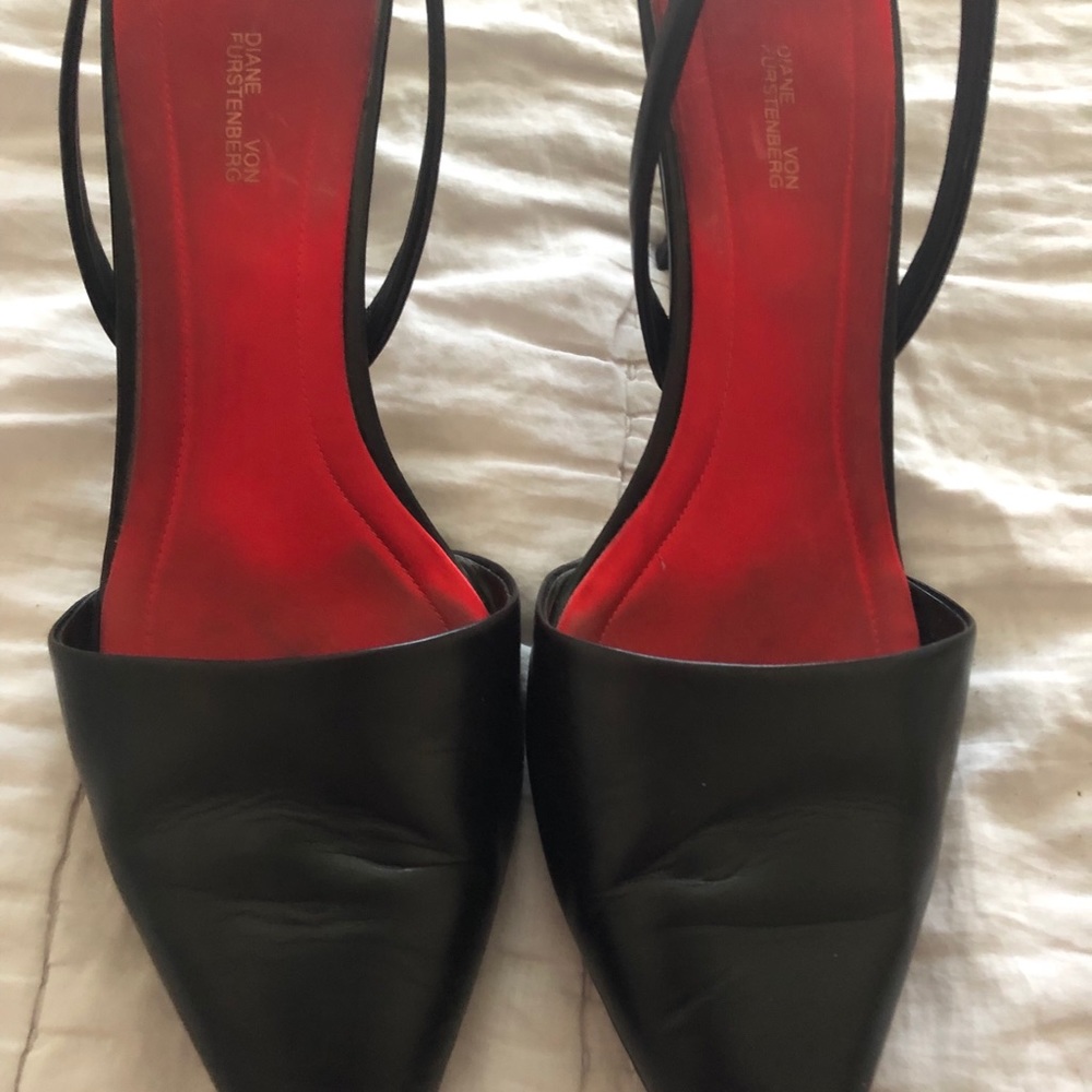 Diane Vin Furstenberg sling back heels, size 9